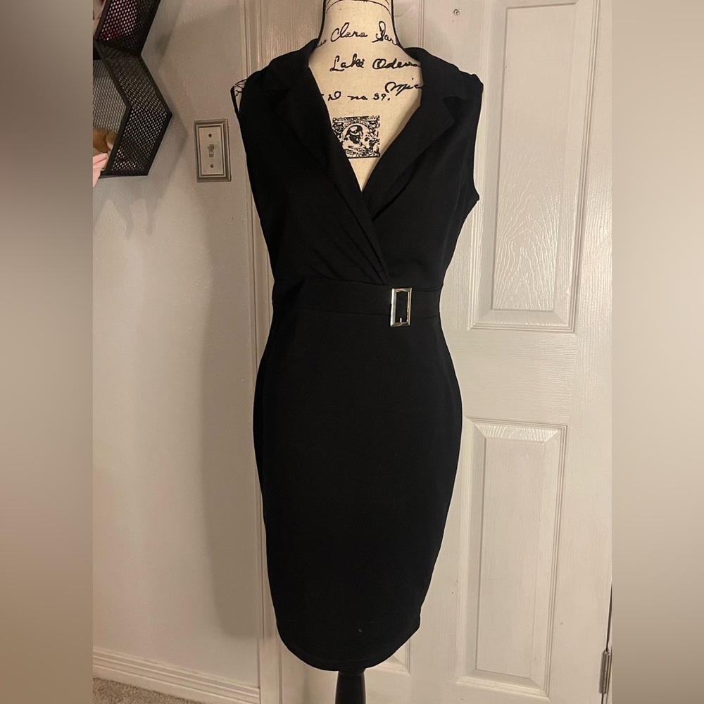 Elegant Black Sleeveless Dress with silver waist buckle size XL